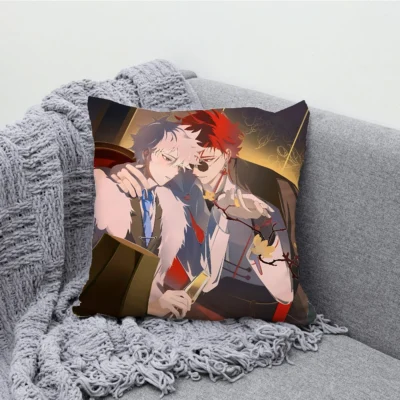Link Click Vein And Lu Guang Throw Pillow